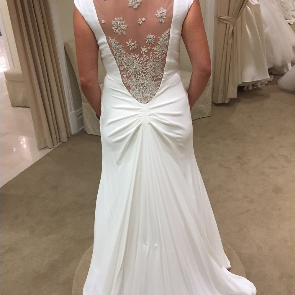 Lela Rose White Wedding Dress with Floral Embellishments - Picture 5 of 7